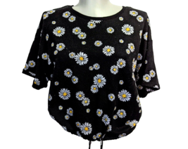 Max Crop Top Daisies flower print black Womens size M short sleeve knit ... - $11.00