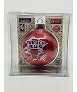 Chicago Bulls Glass Ornament NBA Licensed Product - $275.22 MXN