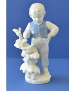 Figurine/Trinket-Bavarian Statue Boy Checking out a Bird Nest/Porcelain - €18,87 EUR