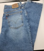 Levi&#39;s Classic Slim Tapered Women&#39;s Size 14 Short - $11.68