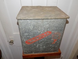 Vintage Property of Dairylea Galvanized Milk Bottle Insulated Box - $1,189.70 MXN