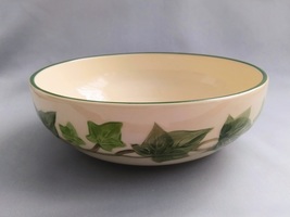 Vintage Franciscan Serving Bowl w/ Green Ivy Leaves on Creamy Pale Yellow Design - £14.95 GBP