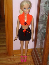 2013 Mattel Just Play Blonde Barbie 28&quot; Doll In Crocheted Set of Orange &amp; Black - £39.30 GBP