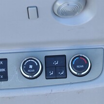 06-12 Infiniti QX56 Nissan Armada Rear Overhead Console Light Storage image 9