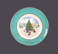 Wedgwood Noel 1978 Christmas plate made in England. Trimming the Tree Festival. - £41.83 GBP