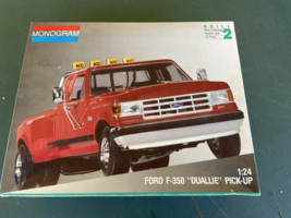 Monogram Ford F- 350 Duallie Pick Up Truck Kit 1/24 Vintage 1991 #2948 - £56.03 GBP