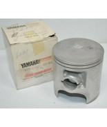 NOS Yamaha Snowmobile Piston Part# 82M-11631-00-93 - $930.96 MXN