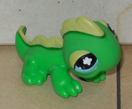 Hasbro Littlest Pet Shop Lps #651 Iguana Green With Blue Flower Eyes - $15.07