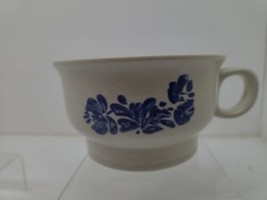 Vintage PFALTZGRAFF YORKTOWNE Stoneware Coffee Cup - $4.00