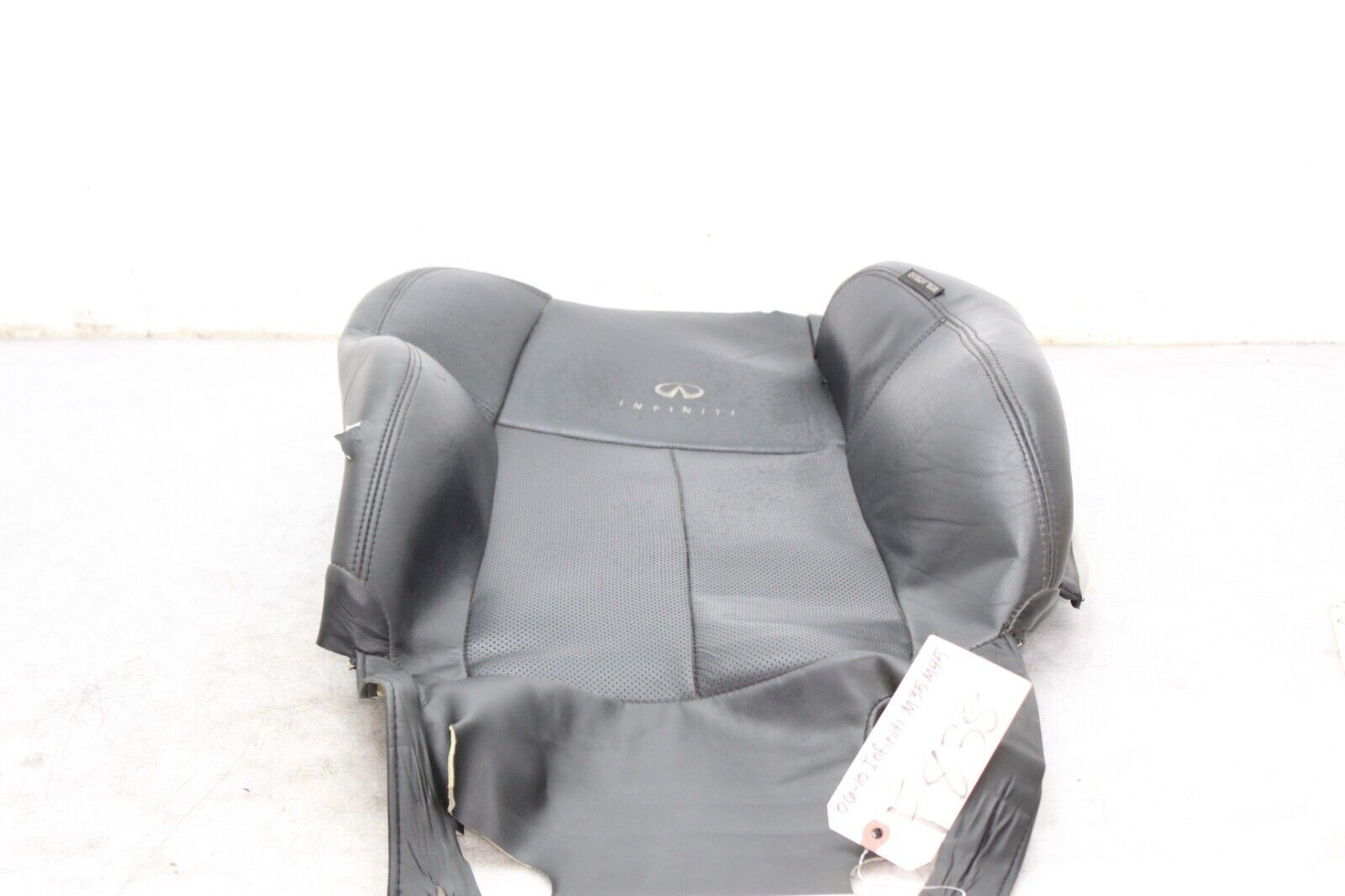 06-10 INFINITI M35 M45 Front Left Driver Side Upper Seat Cover F838 - $184.00