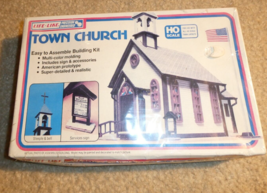 Vintage Sealed Life Like HO Scale Town Church Building Kit 1350 - £19.49 GBP