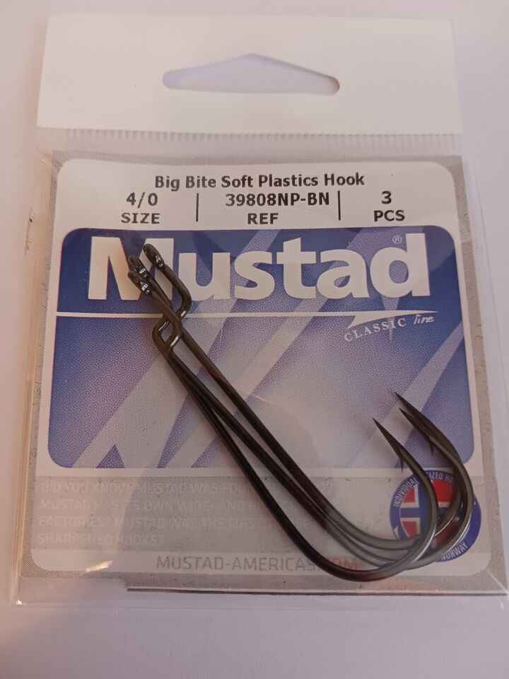 Mustad Big Bite Soft Plastics Hooks, Size 4/0, 3pcs, 39808NP-BN - $2.80