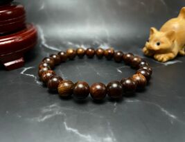 Dark Brown Lacquered Wood Beaded Bracelet, Men's and Women's (Stretch br... - $15.00