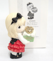 Precious Moments Gift of Love Figurine Christmas 2017 Girl w Heart 171001 4.5&quot; - £11.06 GBP