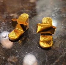 Vintage Barbie Shoes Gold Wedges Wedgies Rare Pak In Swim Shoes - £15.94 GBP