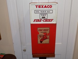 Vintage Texaco Fire Chief Gasoline Pump 2 Shelf Store Display Cabinet - $450.45