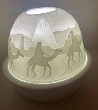 Gorgeous 4 inch porcelain battery powered lighted Nativity scene Christmas - £16.85 GBP