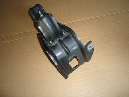 00-06 w215 MERCEDES CL500 CL55 CL600 LOWER RADIATOR MOUNTING BRACKET - $36.00