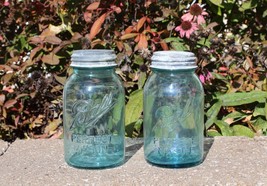 Vintage Set Of 2 Blue Ball Perfect Mason Quart Canning Jars Zinc Lids No... - $14.99