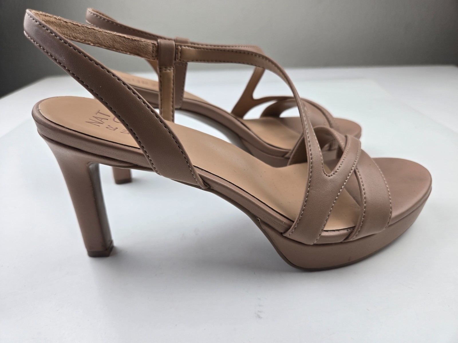 Naturalizer Women's Abby Heeled Sandal, size 9 W Item image 4