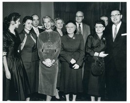 Dinah Shore Photo with Whittle Music Employees Dallas Texas 1950&#39;s - £15.82 GBP