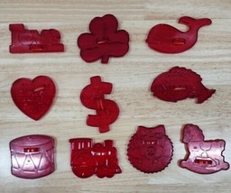 10 VTG Hallmark Cookie Cutter Molds Christmas Valentines St Patrick&#39;s Do... - £17.84 GBP