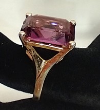 Vintage 18K HGE ring with huge purple rhinestone.  Size 5 signed Arthur Anderson - £20.78 GBP