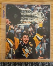 VTG Mario Lemieux Pittsburgh Penguins Stanley Cup 8x10 Color Photograph hk - $24.74