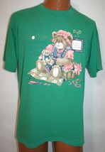 Vintage 80s Sewing Teddy Bear Mom Green T-SHIRT L Single Stitch Air Wave... - $24.74