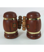 Vintage Lake Of The Ozarks Beer Mug Stein Wooden Salt &amp; Pepper Shakers - $177.43 MXN