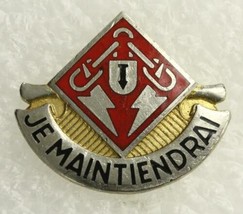 Vintage US Military DUI Pin 169th Maintenance Bn JE MAINTIENDRAY - £7.09 GBP