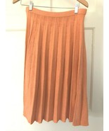 Vintage Hand Knit Pleated Sweater Skirt  Peach  30-33&quot; waist. excell. co... - $40.59