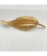 Vintage Avon Signed Leaf 2.5&quot; Brooch Pin Gold Tone Texture Polished - £7.76 GBP