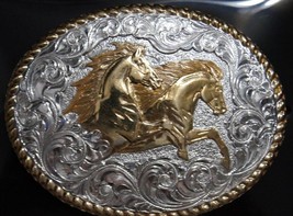 Crumrine Western Oval Rope Edge Running Horses Belt Buckle C01561 - $54.45