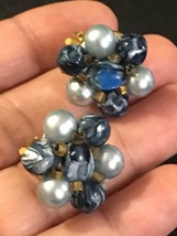 Gorgeous Pair of Blue Gray  Flower Cluster Clip On Earrings Hong Kong - £9.64 GBP