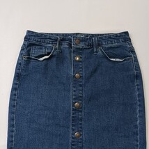 Universal Thread Women Blue Denim Skirt Size 2/26 Full Button 5 Pockets Waist 29 image 10