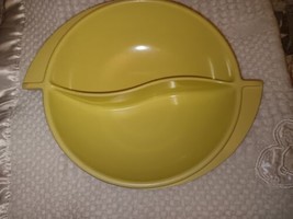 Melamine BOONTON Divided Split Winged 8&quot; Serving Bowl Yellow Made In NJ USA - $23.09