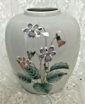 Violet Otagiri Japanese Vase 5&quot; Tall Raised Flowers Beautiful - £17.80 GBP