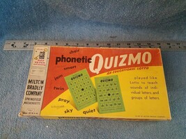 VINTAGE MILTON BRADLEY 1957 QUIZMO GAME AN EDUCATIONAL LOTTO PHONETIC - £7.80 GBP