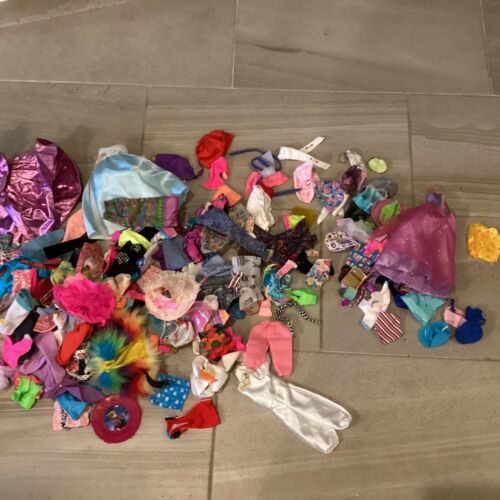 Primary image for Bundle Of Barbie Clothing