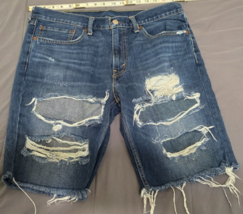 Levi’s 511 Slim Denim Shorts Size 34 Distressed 10” Inseam  5 Pocket Style - $252.80 MXN