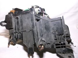 09-10 NISSAN MURANO/ VIN A  4TH DIGIT /  ENGINE BAY /FUSE/RELAY/BOX image 6