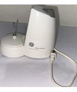 GE DELUXE FOOD CHOPPER 3-Cup Capacity 135 WATT 2 SPEEDS Model 106848R No... - €15,47 EUR