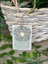 Dotty Flower Tag - Believe you can - $119.06 MXN