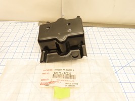 Toyota 52176-AC020 Rear Bumper Bracket Left LH - $1,507.41 MXN