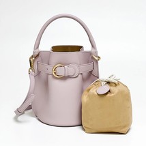 2023 New Handheld Bun Mother Bag Leather Bucket Bag Design Sense High Grade Plea - £331.74 GBP