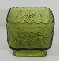 Vintage ANCHOR HOCKING SQUARE GREEN GLASS DISH Grapes Leaves Ruffled Edge - $18.99