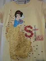 NWT - Disney Store Girl&#39;s Size 5/6 Snow White Yellow Short Sleeve Sparkle Tee - £15.67 GBP