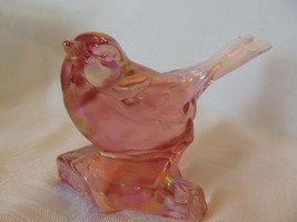 Fenton Iridescent Pink Glass Bird on Log Figurine - £46.54 GBP