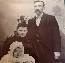 Cabinet Card Photo Victorian Mustache Top Hat in Hand w Children - £2.80 GBP